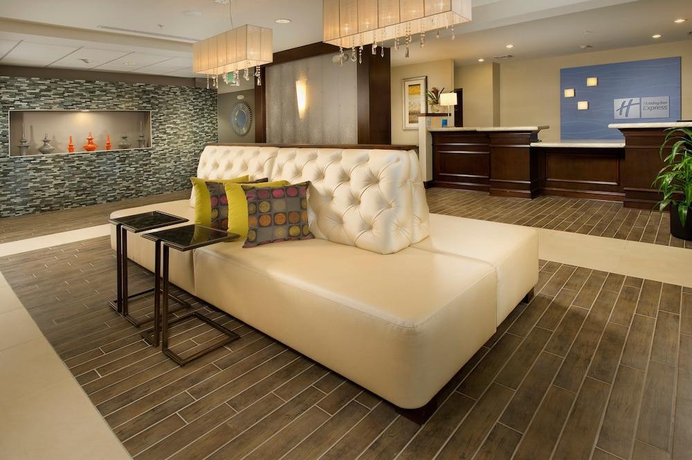 Holiday Inn Express & Suites Caryville By Ihg Bagian luar foto